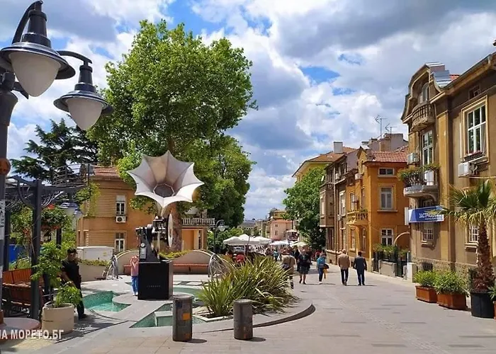 кирил и методий * Burgas City