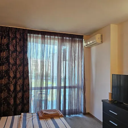 Apartment студио за в сарафово Burgas