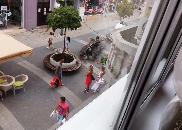 Апартамент кирил и методий Бургас